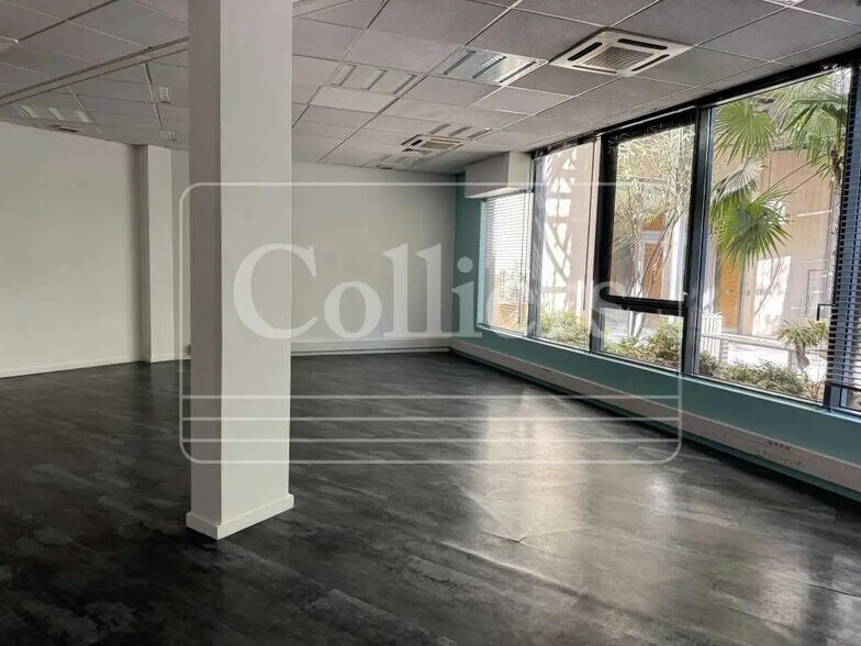 2 Place Laurent D'Arvieux, Marseille for lease - Interior Photo - Image 3 of 8