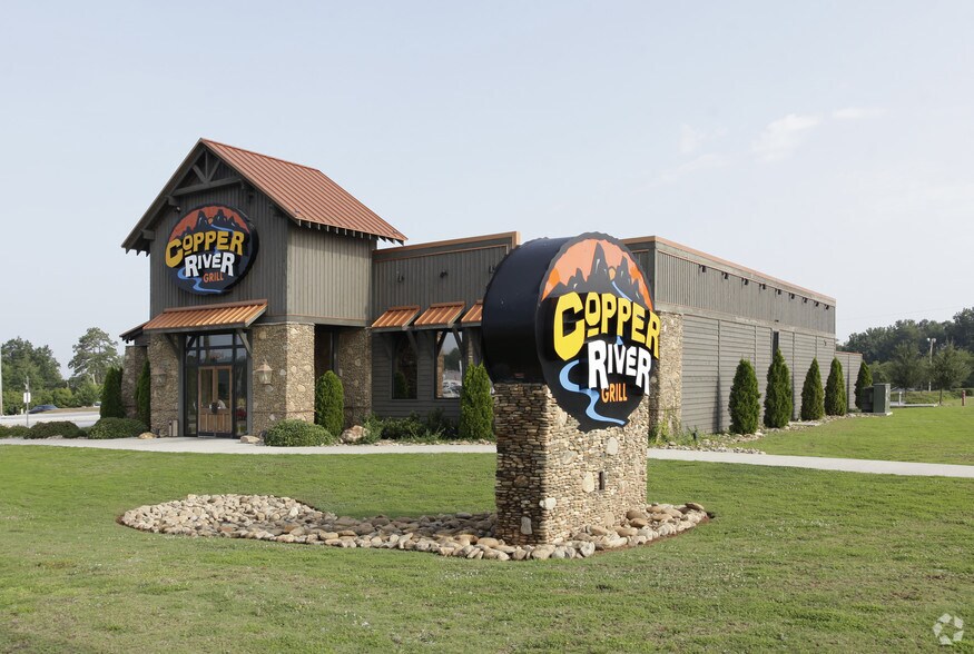 14440 E Wade Hampton Blvd, Greer, SC for sale - Primary Photo - Image 1 of 1