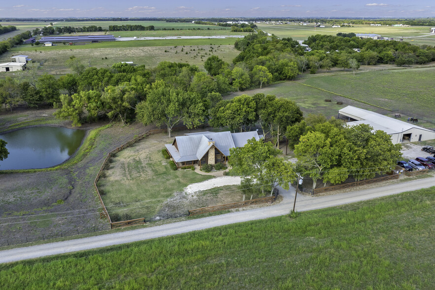 783 County Road 4420, Whitewright, TX for sale - Building Photo - Image 1 of 12