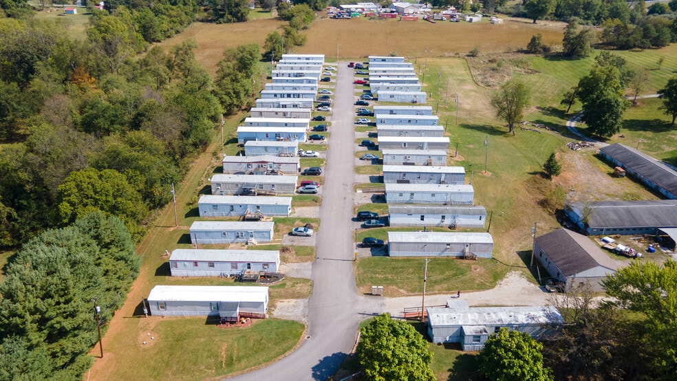 Cadiz Mobile Home Park, Duplex, Quadplex portfolio of 3 properties for sale on LoopNet.com - Building Photo - Image 3 of 51