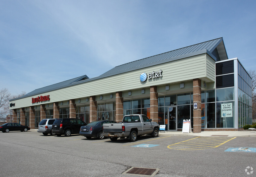 17970-17986 Royalton Rd, Strongsville, OH for lease - Building Photo - Image 3 of 3