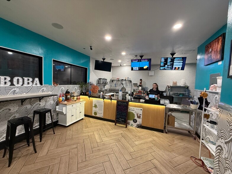 630 Embarcadero Rd, Morro Bay, CA for lease - Interior Photo - Image 2 of 6