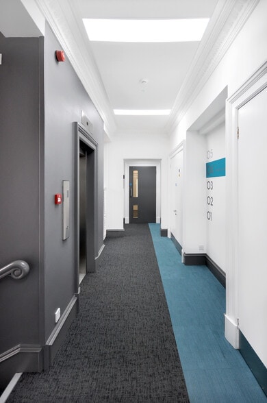 135 Buchanan St, Glasgow for lease - Interior Photo - Image 2 of 7