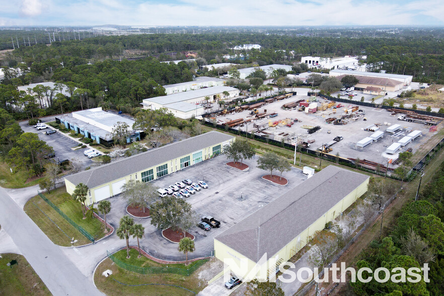 2190 NW Reserve Park Trace, Port Saint Lucie, FL for lease - Building Photo - Image 2 of 7