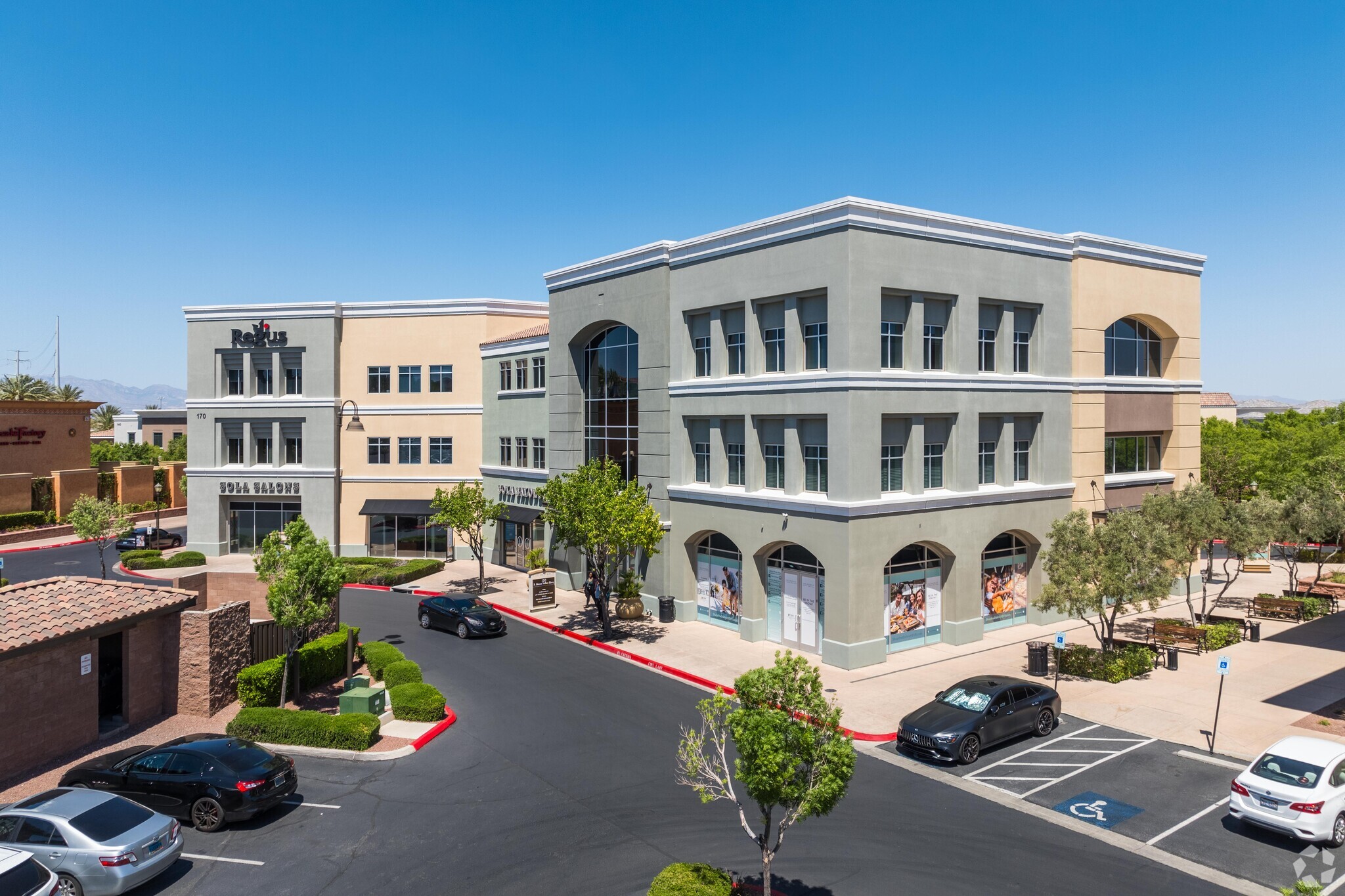 100-190 S Green Valley Pky, Henderson, NV for lease Building Photo- Image 1 of 7