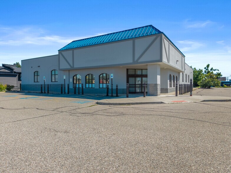 419 W Main St, Gaylord, MI for sale - Building Photo - Image 1 of 6