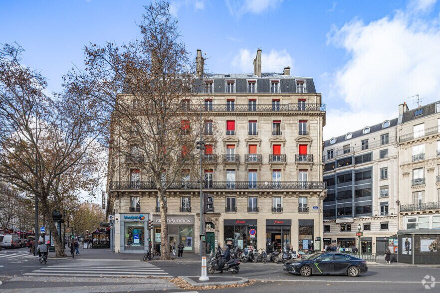 16 Place De La République, Paris for lease - Primary Photo - Image 1 of 10