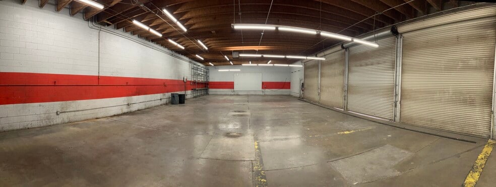 1401 Union Ave, Bakersfield, CA for sale - Interior Photo - Image 2 of 10