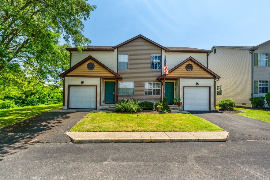 4890 Princess Diana Ct, Hilliard, OH for sale - Building Photo - Image 1 of 6