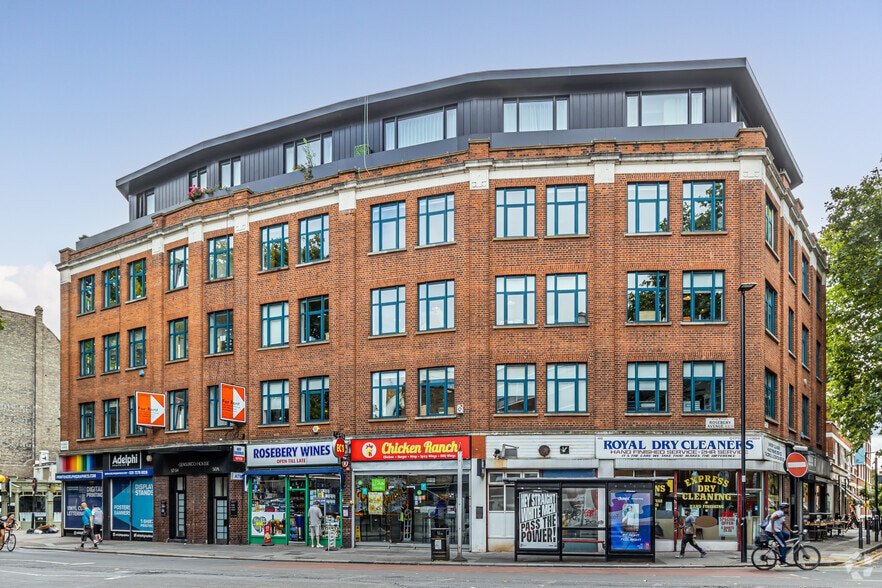46-54 Rosebery Ave, London for lease - Primary Photo - Image 1 of 10