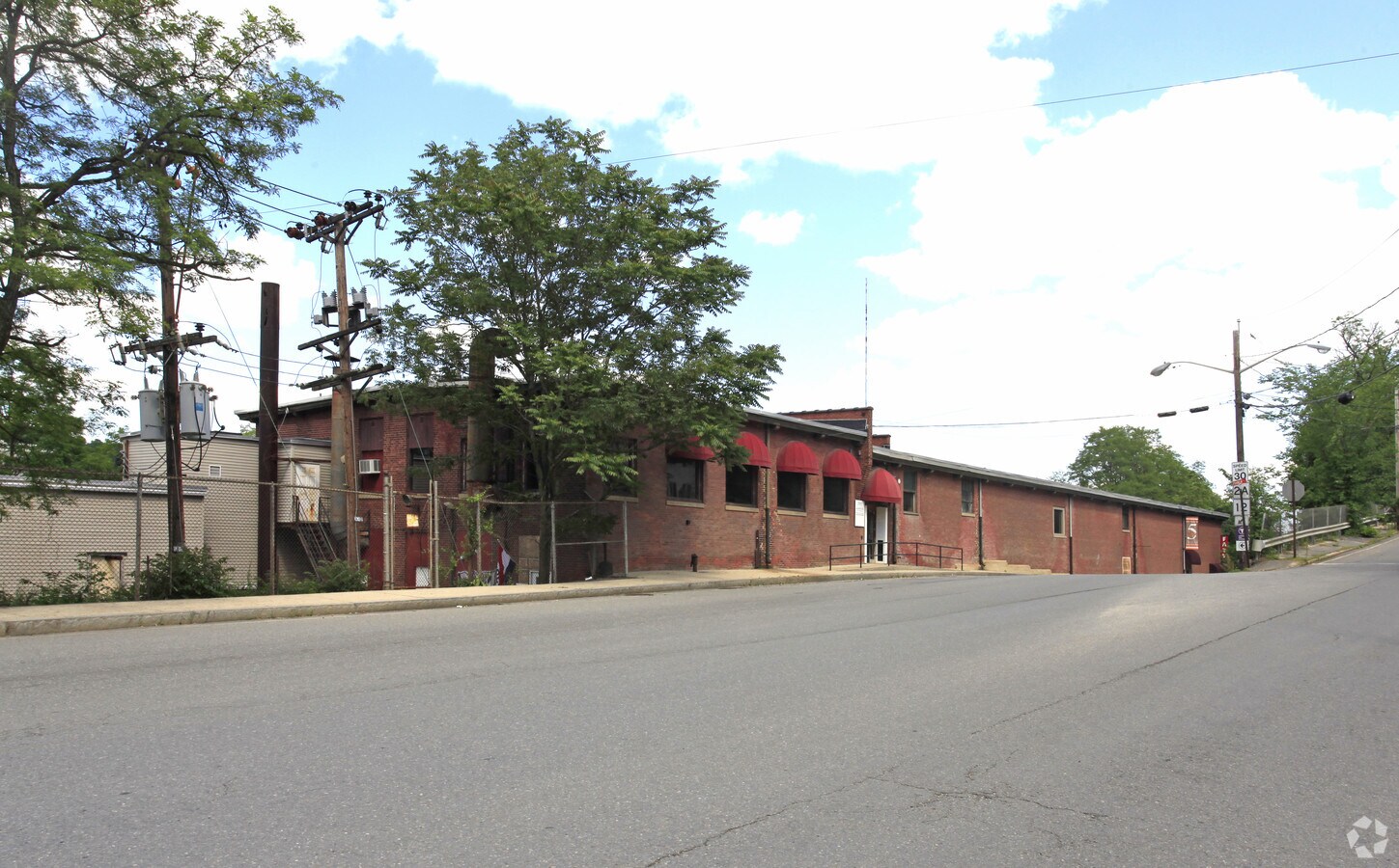 175195 Kimball St, Fitchburg, MA 01420