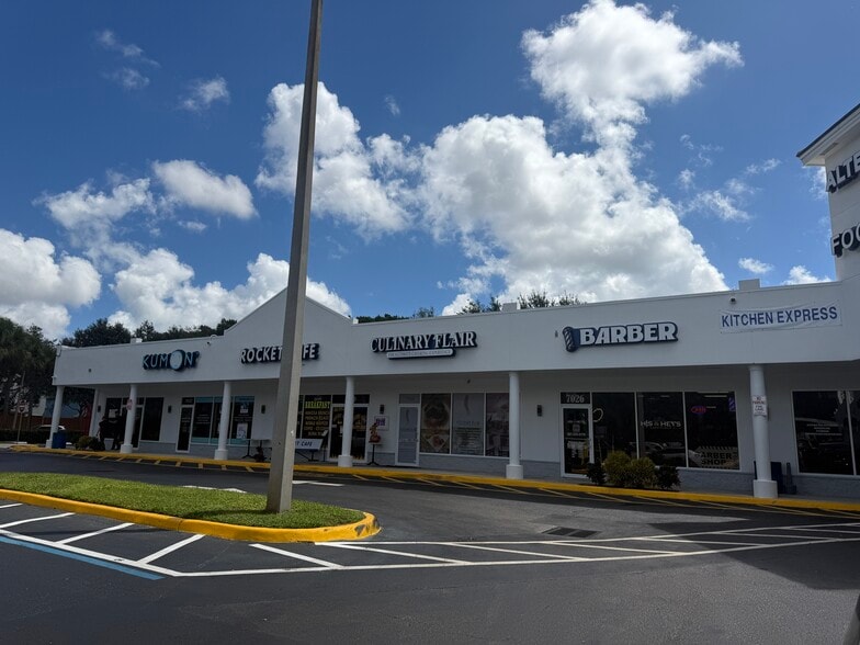 7000 Charleston Shores Blvd, Lake Worth, FL for lease - Building Photo - Image 2 of 3