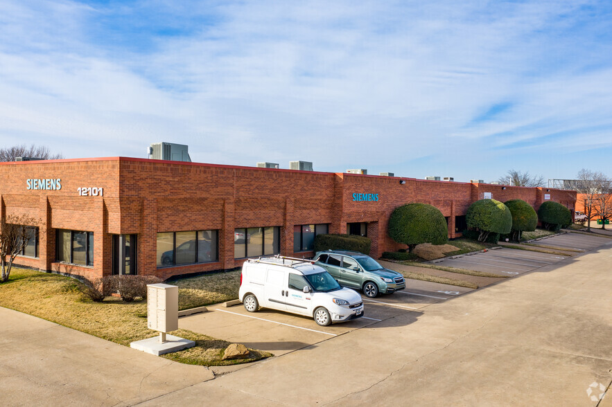 12101 E 51st St, Tulsa, OK for lease - Building Photo - Image 2 of 34