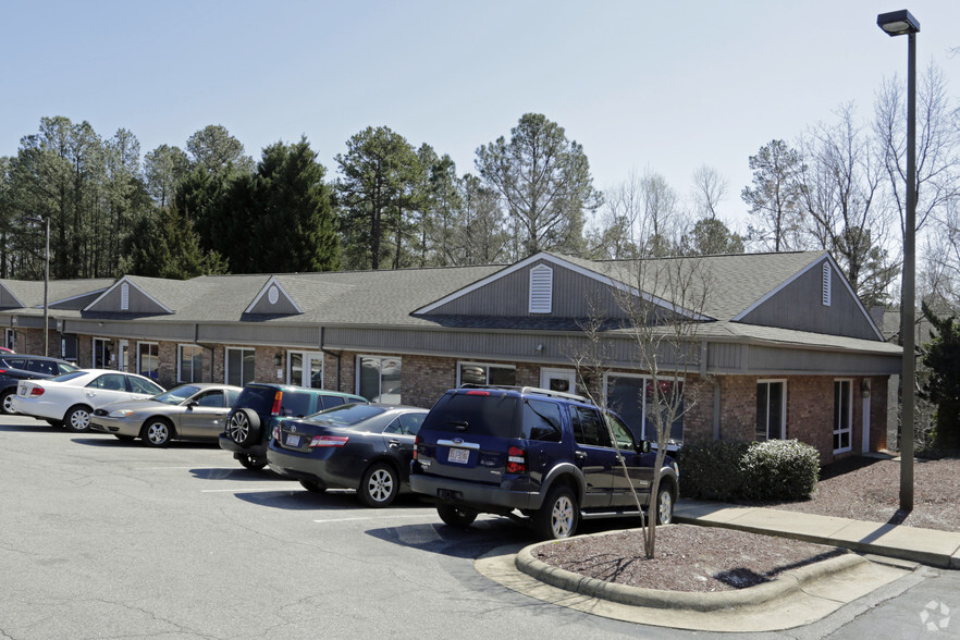 3717 University Dr, Durham, NC for lease - Building Photo - Image 3 of 18