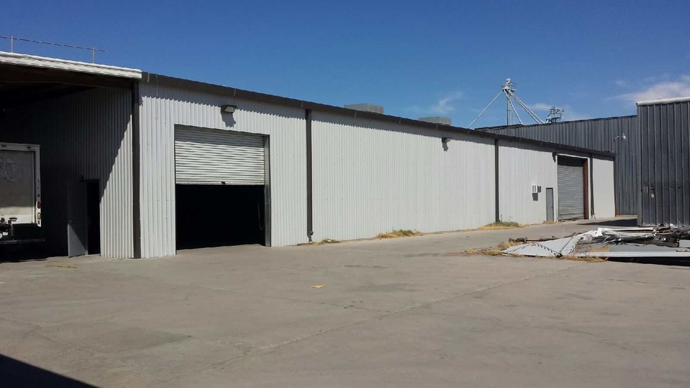 120 E Ross Ave, El Centro, CA for lease - Building Photo - Image 3 of 10