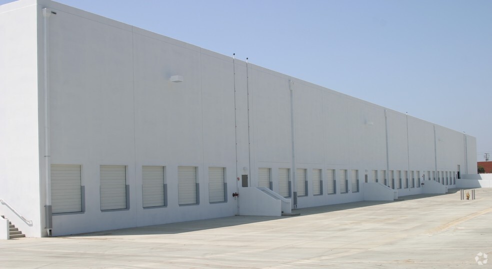 14702 S Maple St, Gardena, CA for lease - Building Photo - Image 2 of 9