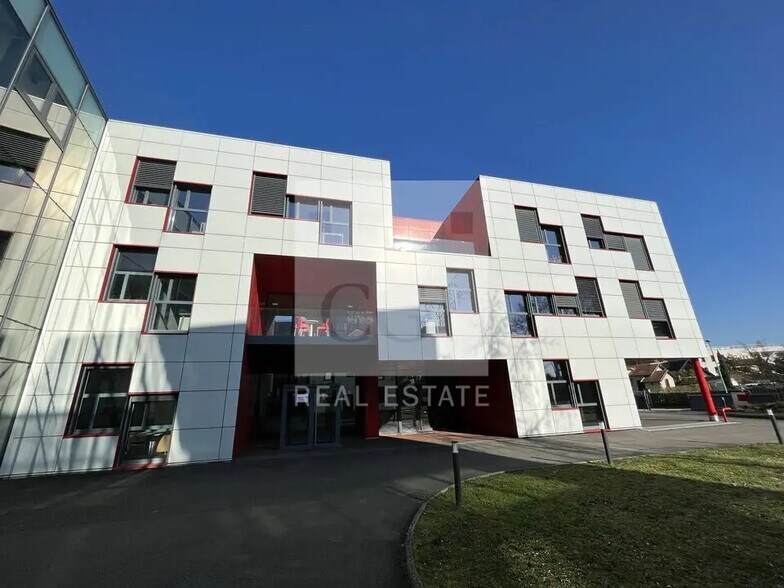 Office in Dardilly for lease - Building Photo - Image 2 of 14