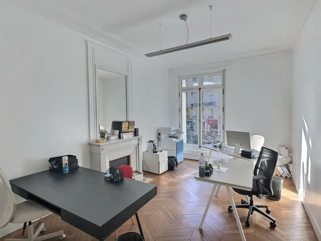 130 Rue De La Pompe, Paris for lease Interior Photo- Image 1 of 10