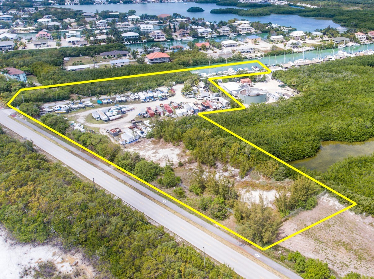 1680 Coco Plum Dr, Marathon, FL 33050