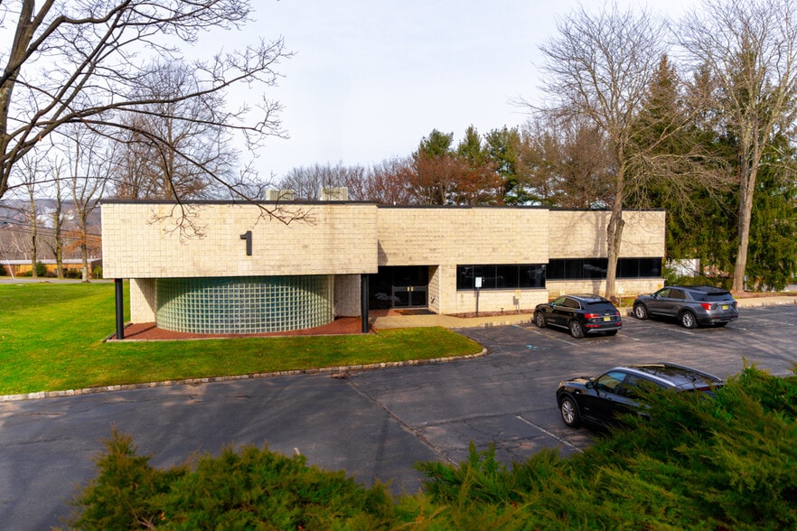 1 Stewart Ct, Denville, NJ for sale - Building Photo - Image 2 of 11