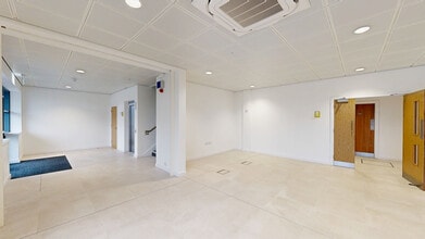 549 Lovels Way, Widnes for lease Matterport 3D Scan- Image 1 of 26