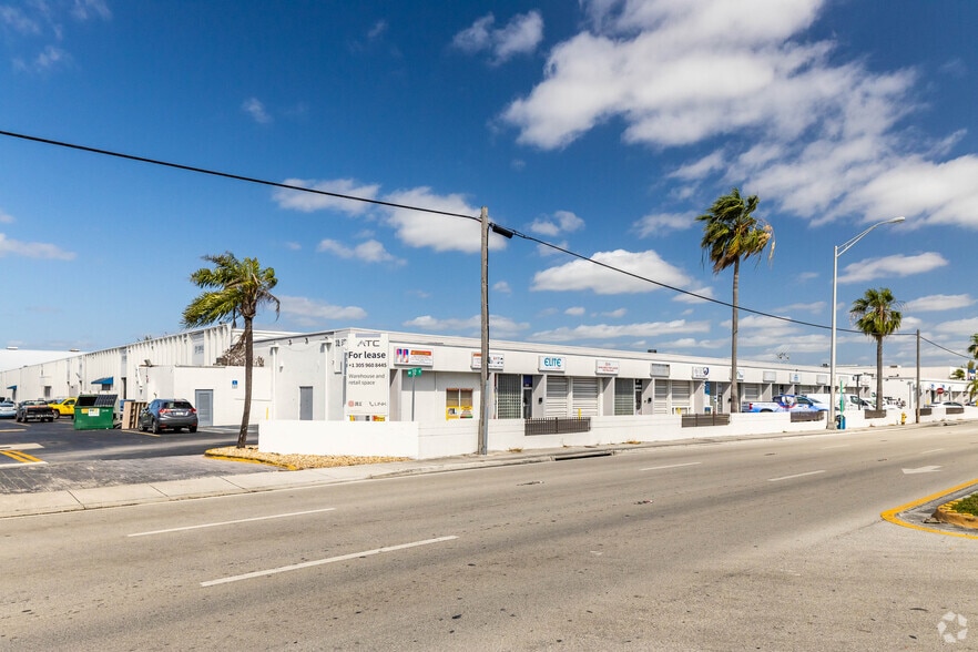 3208-3296 NW 72nd Ave, Miami, FL for lease - Building Photo - Image 3 of 6