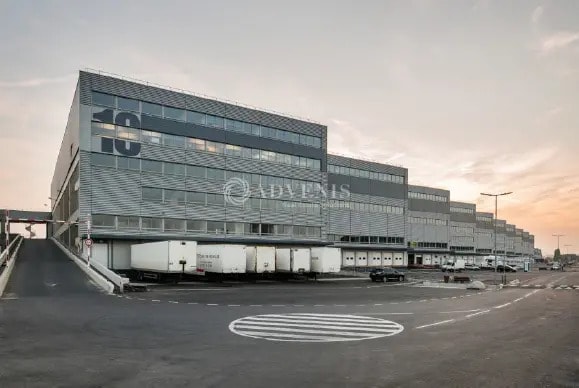 Office in Pantin for lease Building Photo- Image 1 of 12