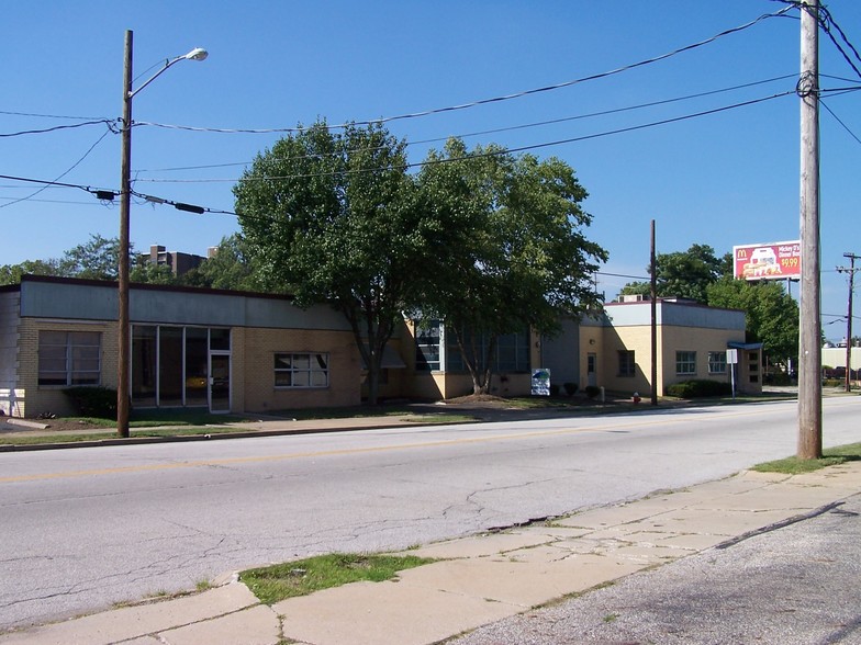 1734-1742 Front St, Cuyahoga Falls, OH for sale - Building Photo - Image 1 of 1