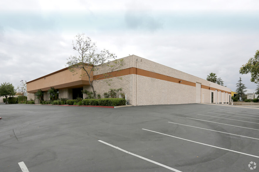 9353 Activity Rd, San Diego, CA for lease - Building Photo - Image 2 of 4