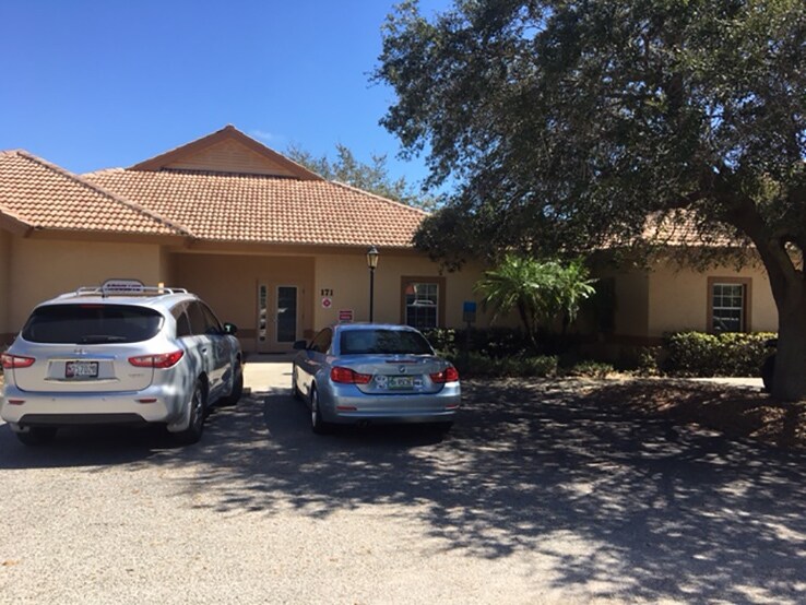 166-171 Center Rd, Venice, FL for sale - Building Photo - Image 3 of 20