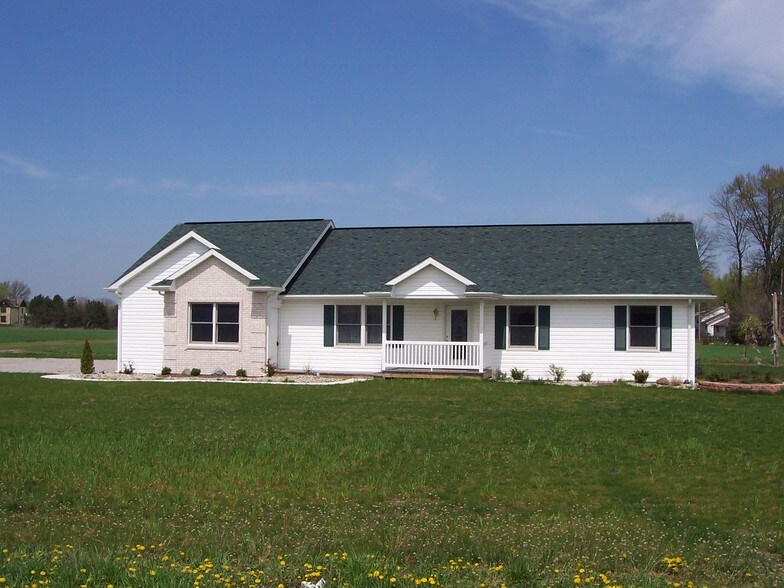 7207 Moeller Rd, New Haven, IN for sale - Primary Photo - Image 1 of 1