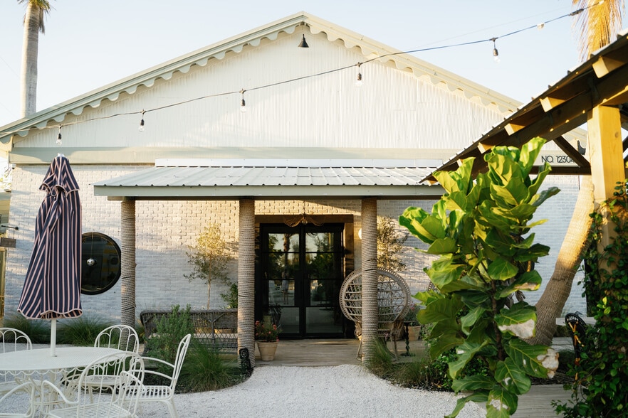 12304 Cortez Rd, Cortez, FL for sale - Building Photo - Image 2 of 27