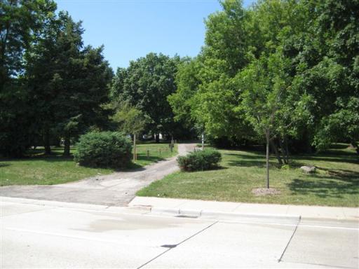 846 S Roselle Rd, Schaumburg, IL for sale - Primary Photo - Image 1 of 1