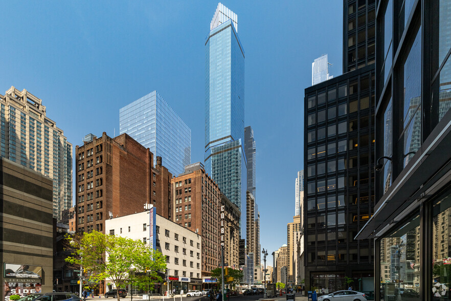 1717 Broadway, New York, NY for sale - Primary Photo - Image 1 of 1