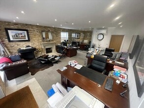 13 Station Rd, Romford for lease Interior Photo- Image 2 of 9