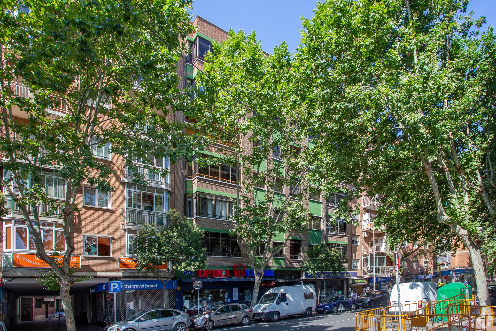 Calle Torrelaguna, 9, Alcalá de Henares, Madrid for sale Primary Photo- Image 1 of 3