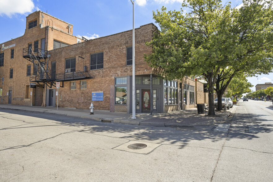 1412 W Magnolia Ave, Fort Worth, TX for lease - Building Photo - Image 1 of 9