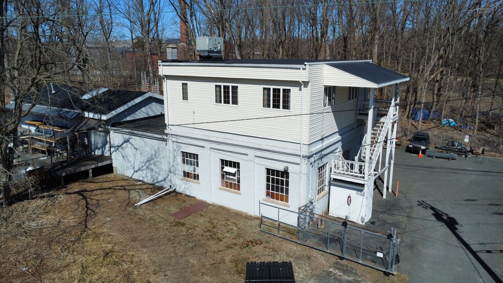 144 Texas Rd, Northampton, MA for sale - Building Photo - Image 2 of 5