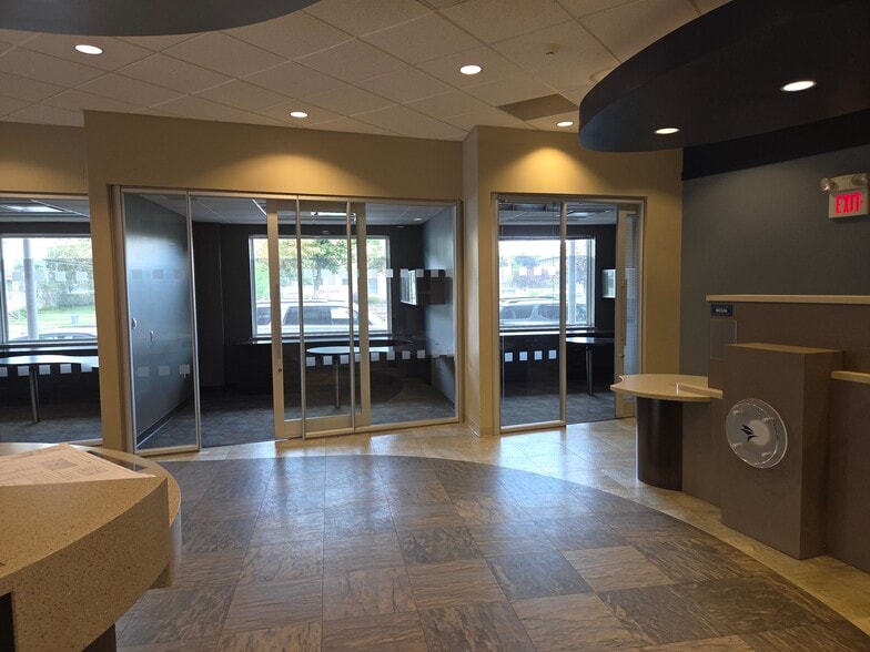 117 Grand St, Goshen, NY for lease - Building Photo - Image 3 of 8