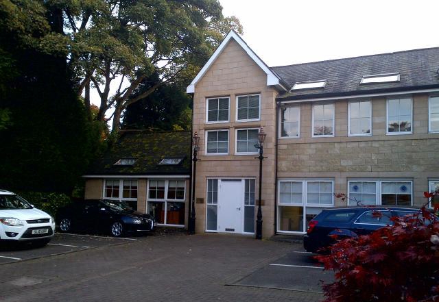 2 Roman Rd, Bearsden for lease - Building Photo - Image 2 of 5