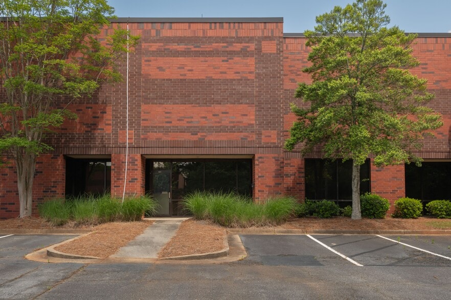 3170 Reps Miller Rd, Norcross, GA for lease - Building Photo - Image 1 of 6