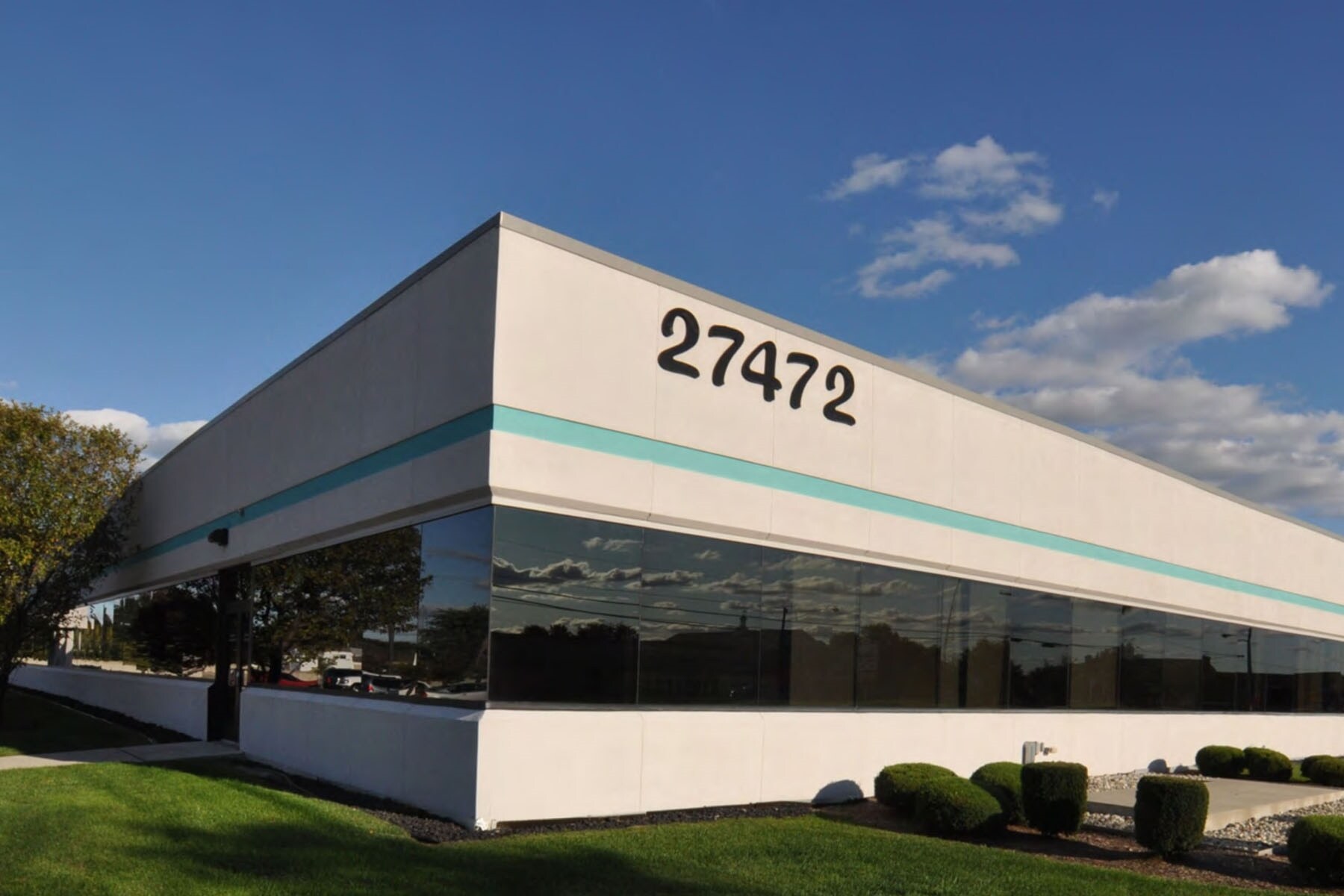 27472 Schoenherr Rd, Warren, MI for sale Building Photo- Image 1 of 1