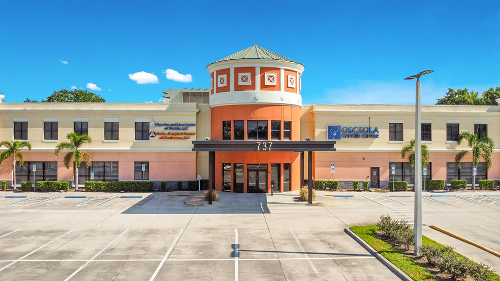 737 W Oak St, Kissimmee, FL for sale - Building Photo - Image 1 of 20