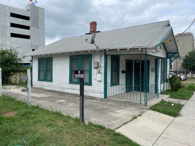 506 E Grayson St, San Antonio, TX for sale - Building Photo - Image 2 of 13