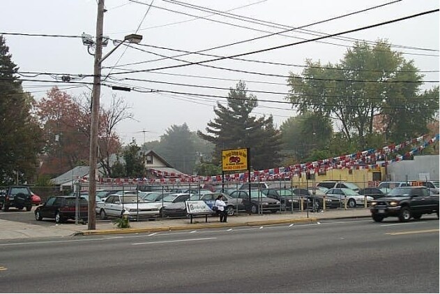891 Nassau Rd, Uniondale, NY for sale - Primary Photo - Image 1 of 1