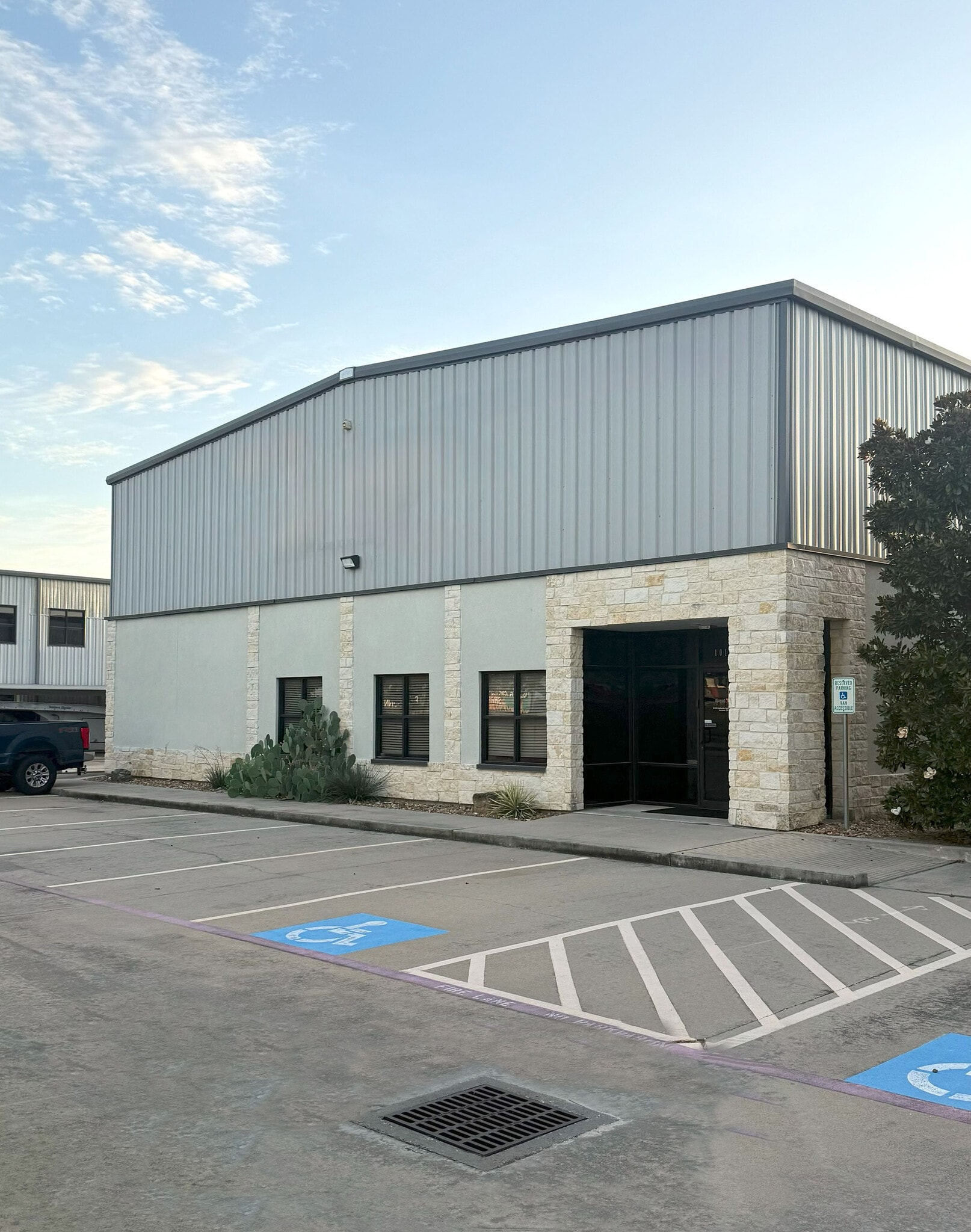 10198 Fairbanks North Houston Rd, Houston, TX for lease Building Photo- Image 1 of 1