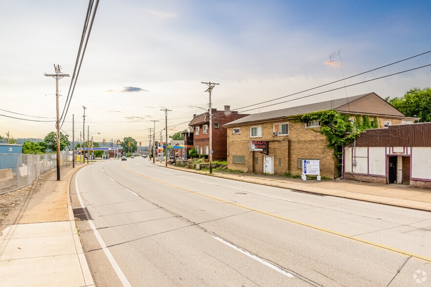 911 Duquesne Blvd, Duquesne, PA for sale - Building Photo - Image 3 of 5