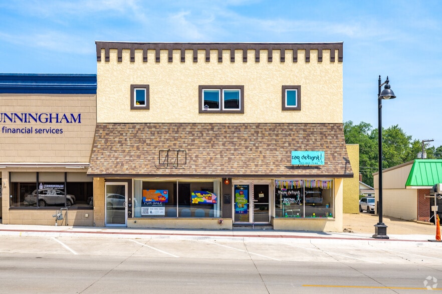 307 E Main St, Knoxville, IA for sale - Building Photo - Image 2 of 26