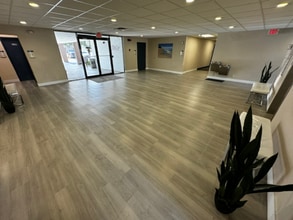 8333 W McNab Rd, Tamarac, FL for lease Interior Photo- Image 2 of 4