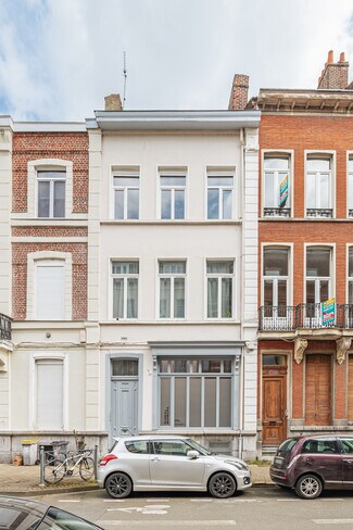 More details for 122 Rue Jacquemars Gielée, Lille - Retail for Sale